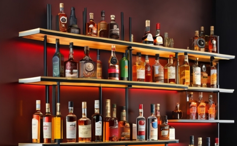 重慶酒水批發(fā)市場洋酒批發(fā) 決定辦一場紅酒品酒會